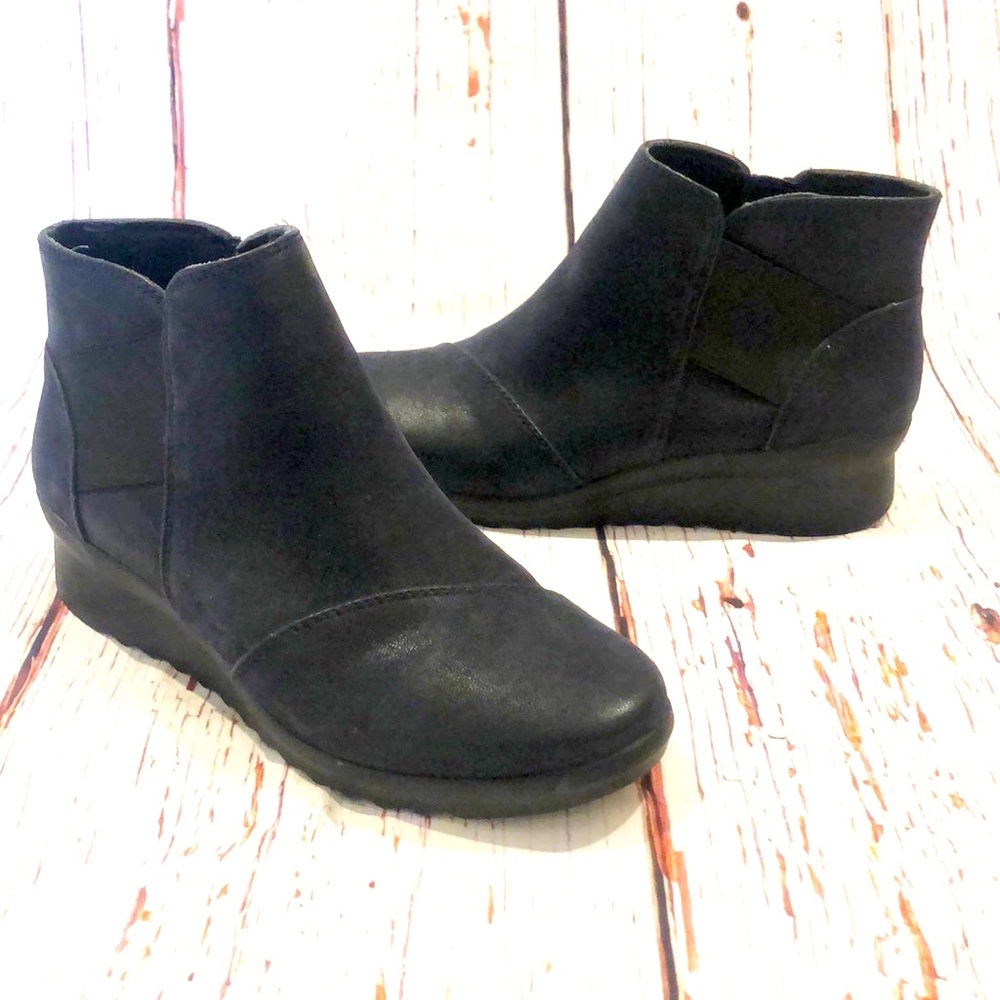 Clarks Cloudstepper Ankle Boots